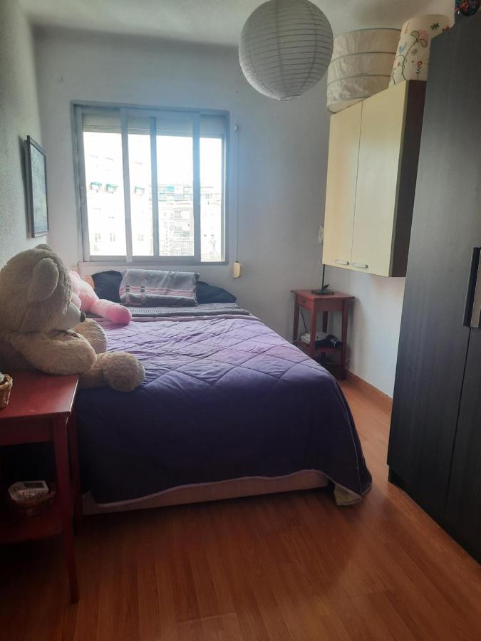 Una Habitacion Individual En Casa Familiar Dentro De Ciudad Patrimonio De La Humanidad Alcalá de Henares Eksteriør bilde